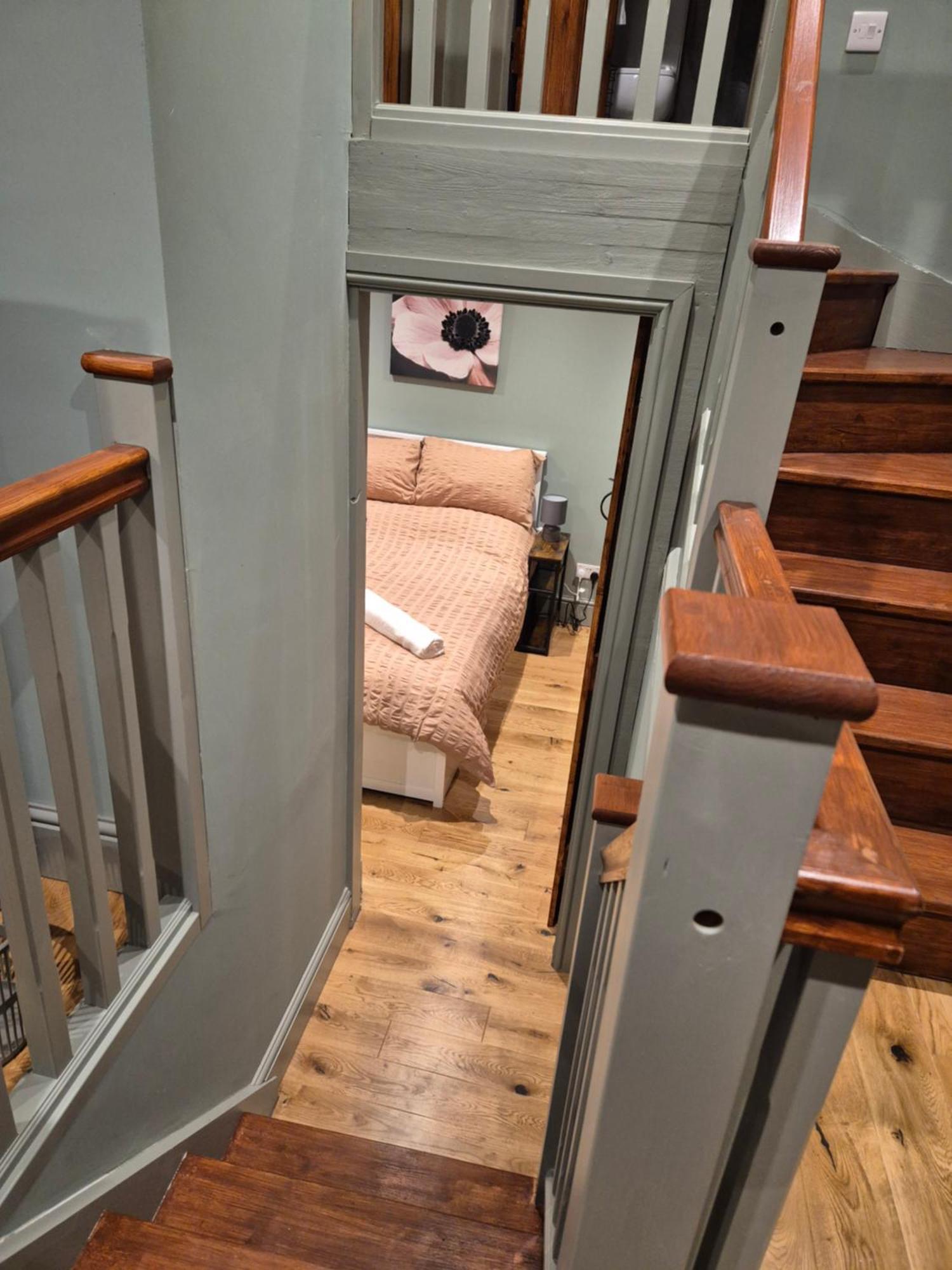 Charming 1 Bed Peak District Barn Conversion Foolow Exteriör bild