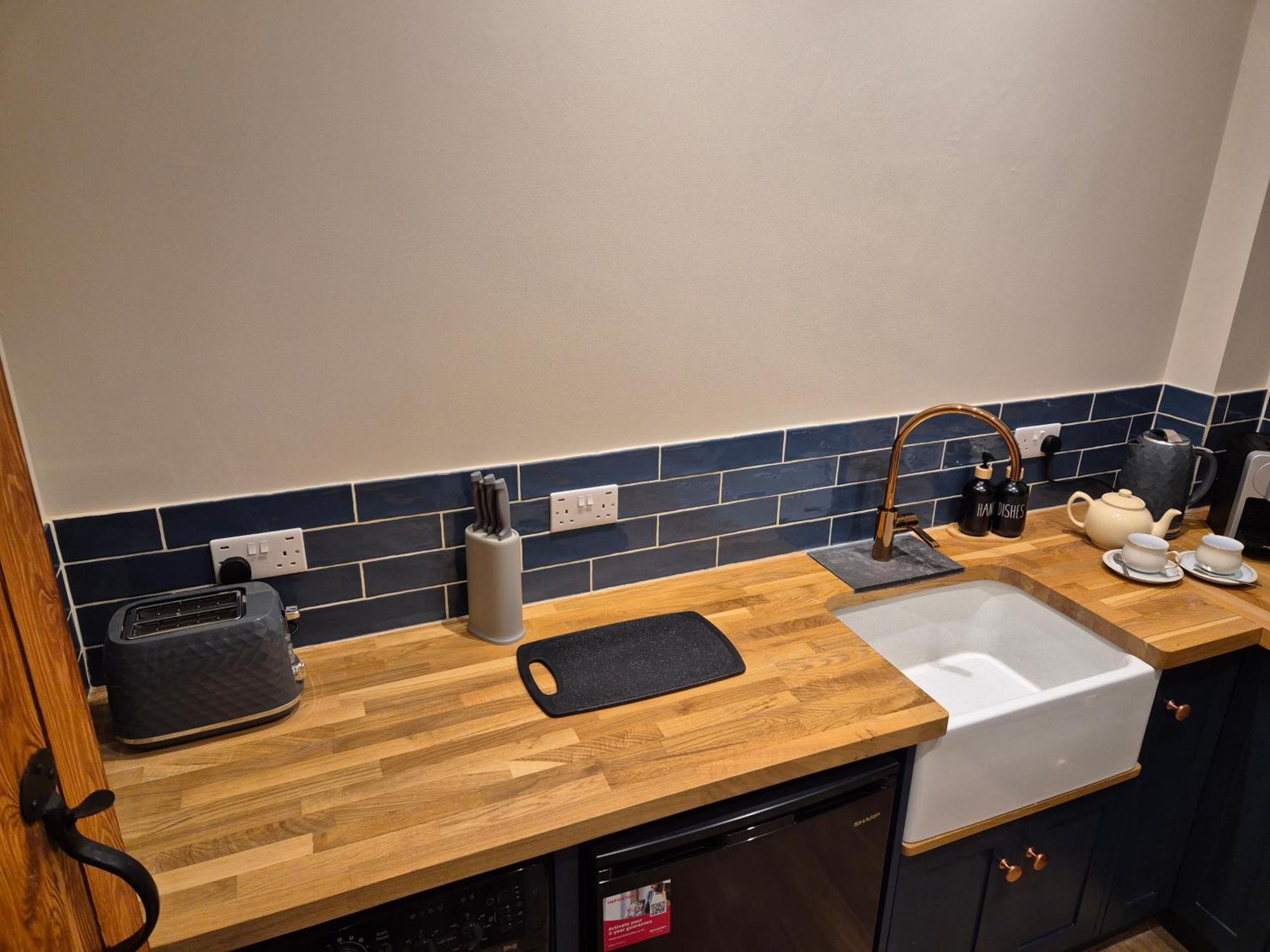 Charming 1 Bed Peak District Barn Conversion Foolow Exteriör bild